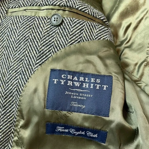 Charles Tyrwhitt Green‎ Herringbone Wool/Cashmere Blend Suit Jacket Size 44L - Picture 4 of 8
